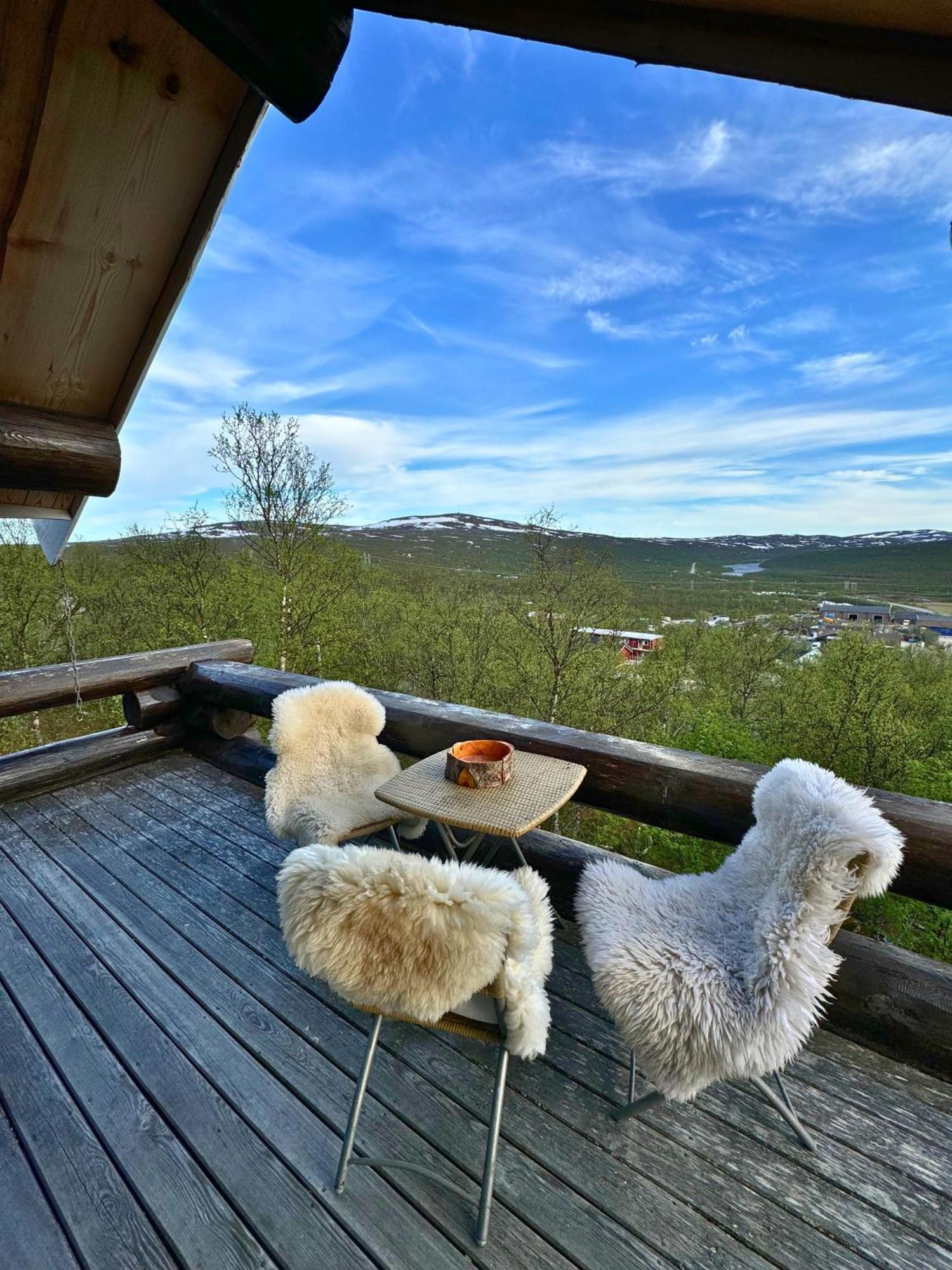 Unique Arctic Timber Cabin Skaidi Eksteriør billede