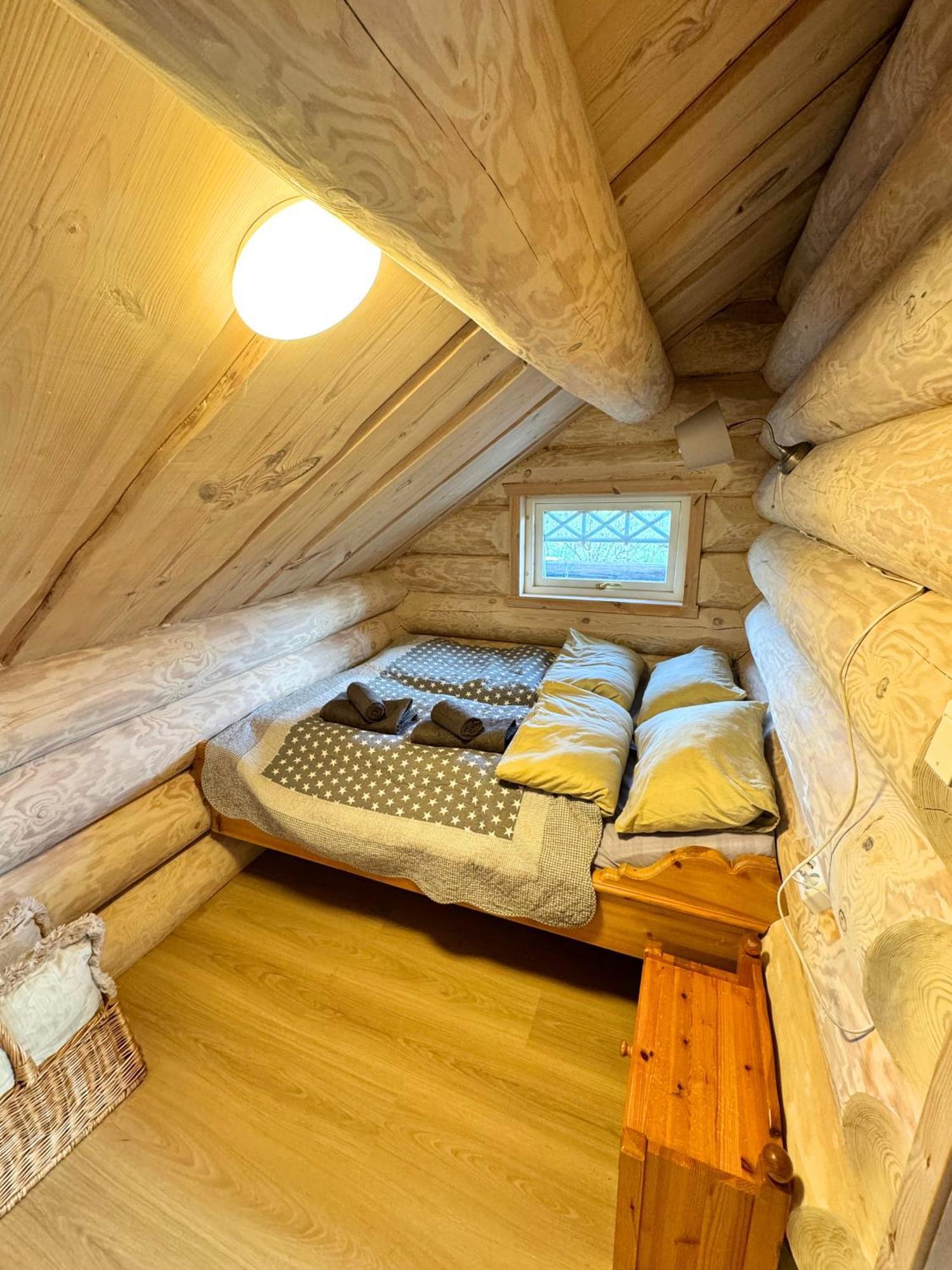 Unique Arctic Timber Cabin Skaidi Eksteriør billede